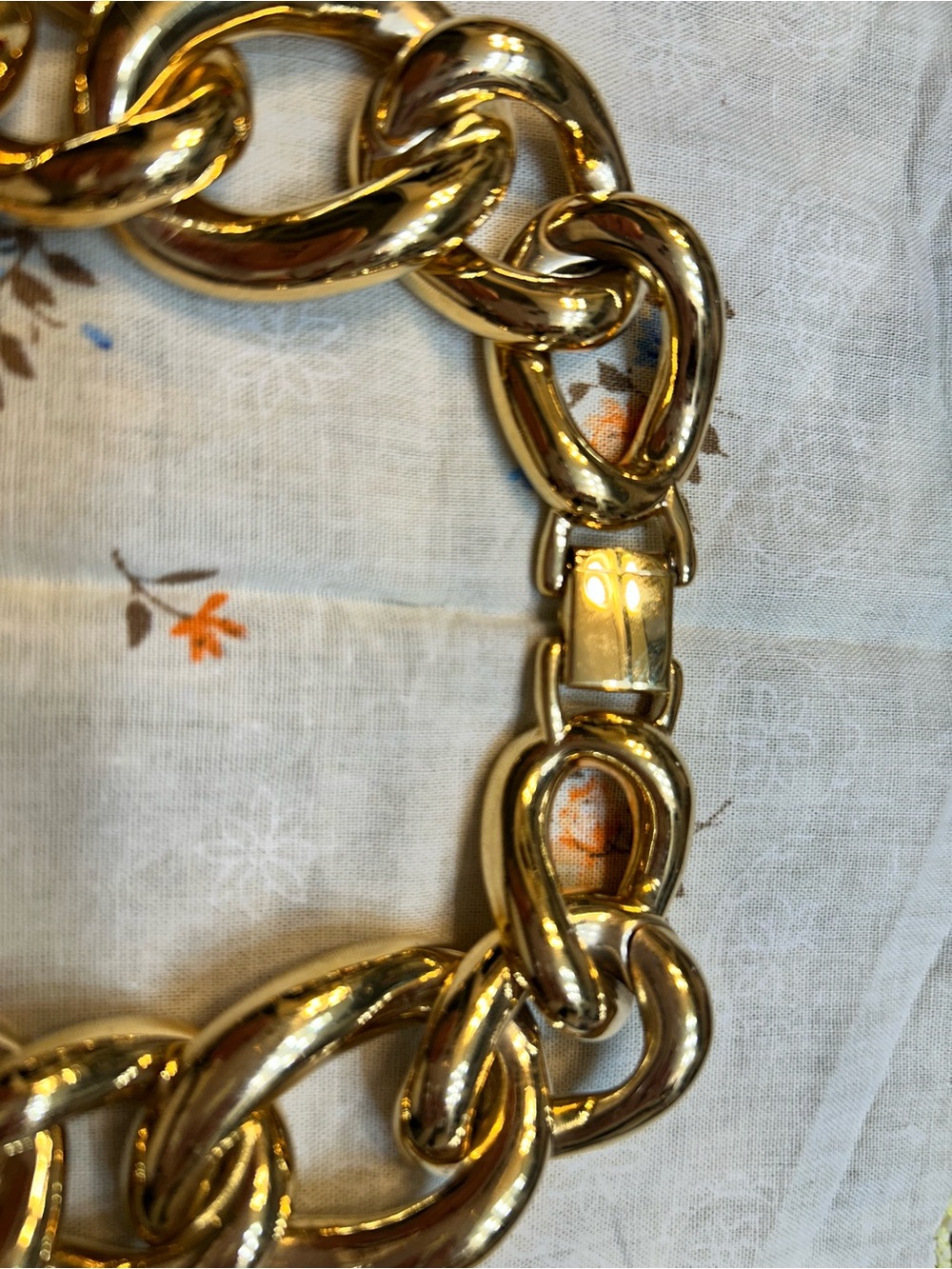 80s style Gold-Tone Chunky Chain Necklace - Monet, Anne Klein style - Picture 4 of 4